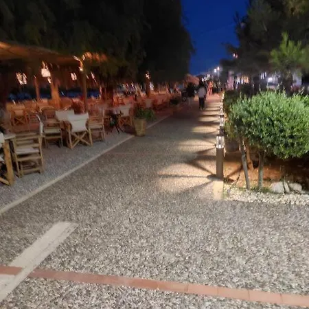 Πολυτελής Μεζονέτα 145 Τμ Στο Κιάτο, 3 Λεπτά Από Τη Θάλασσα Nyaraló